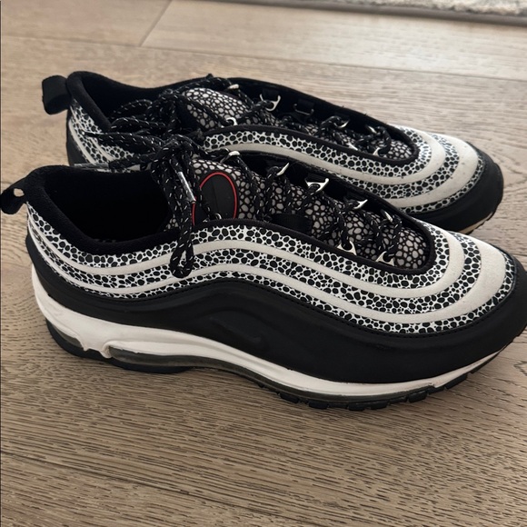Nike Shoes - NIKE Women's Air Max 97 SE Sneaker Safari Phantom/Black-Chile size 10